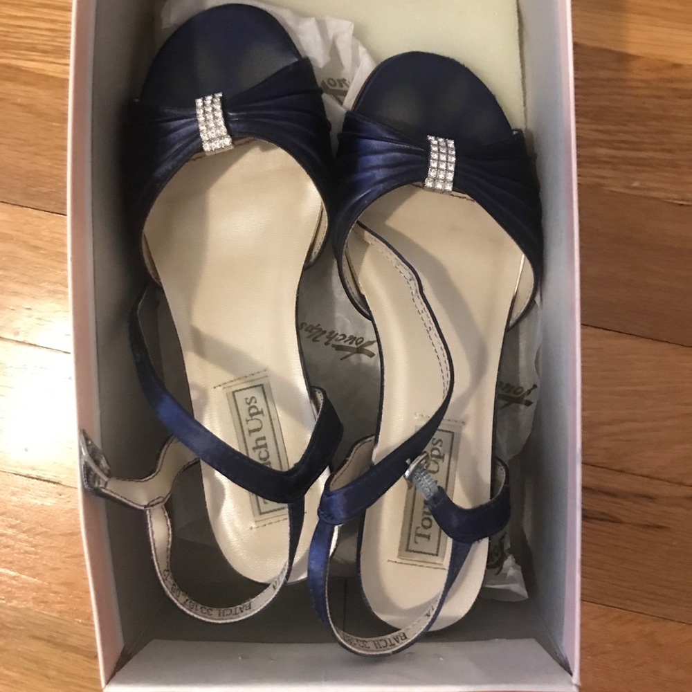 Gently worn satin blue kitten heels!